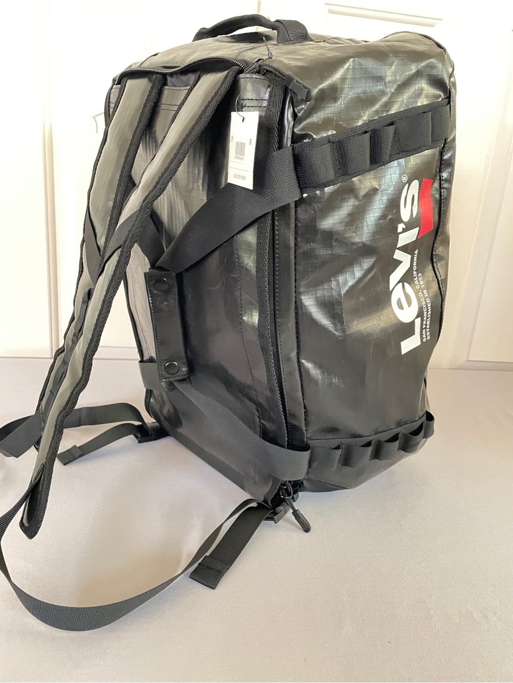 NWT Levi's Weekender Large Duffel Bag, Backpack, Travel Carry On, Black Ripstop - Picture 8 of 14